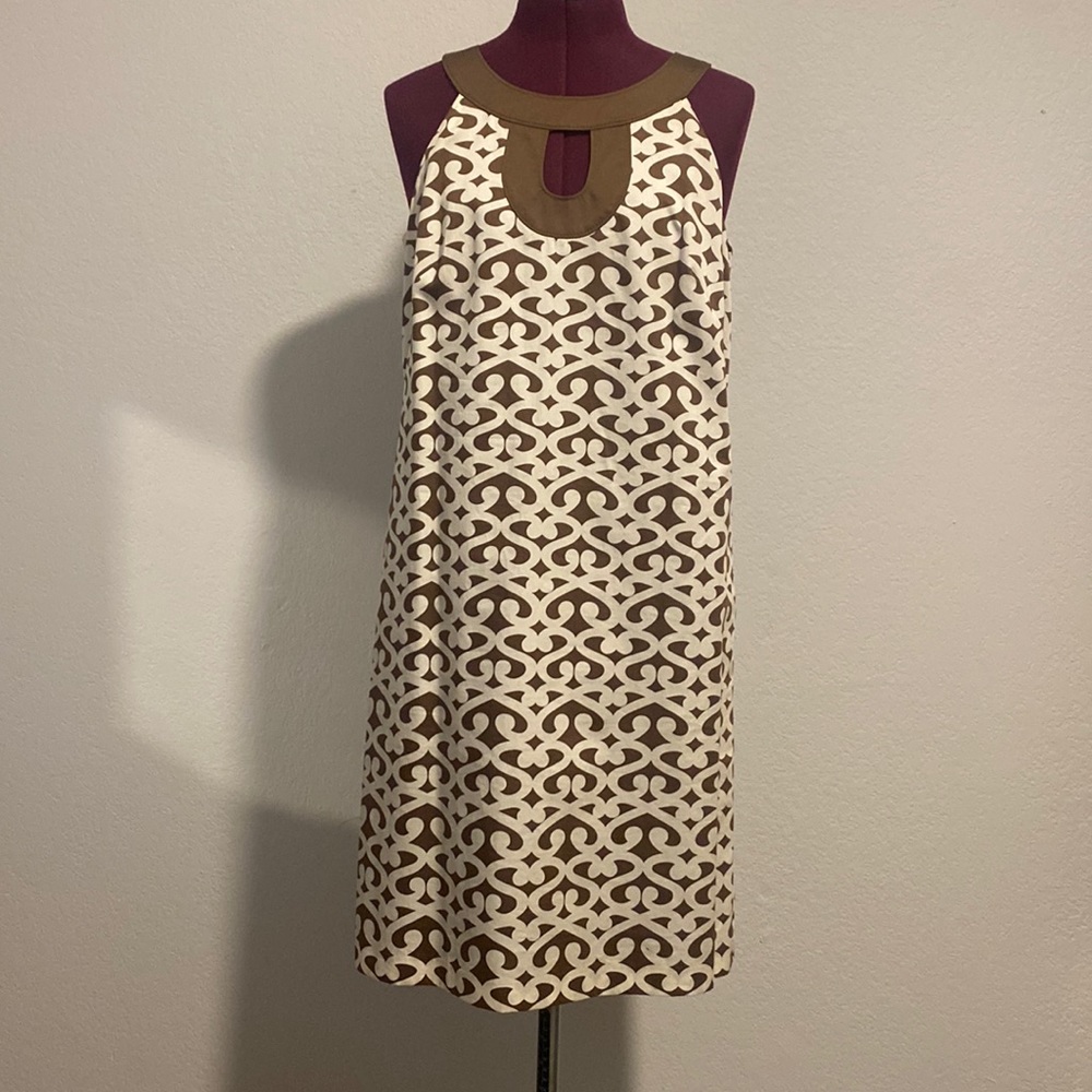 LOFT Size 6 Brown and White Cut Out Dress